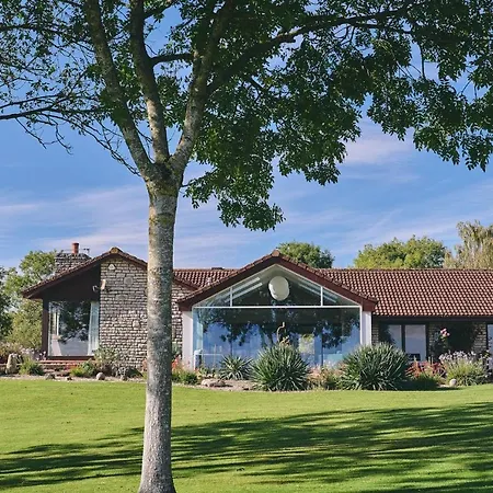 Shepherd'S Lakeview Bristol