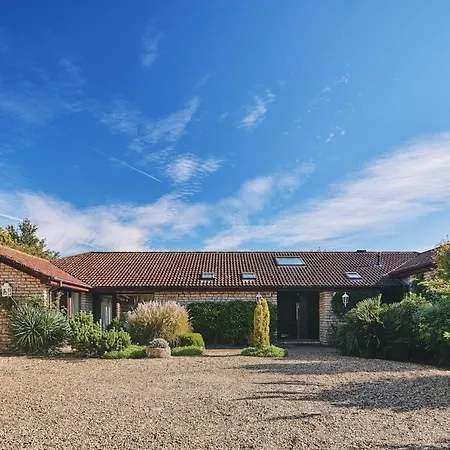 Shepherd'S Lakeview Holiday home Bristol